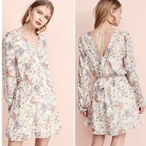 Cupcakes and Cashmere Lulani Printed Floral Long Sleeve Dress V-Back XS NWT